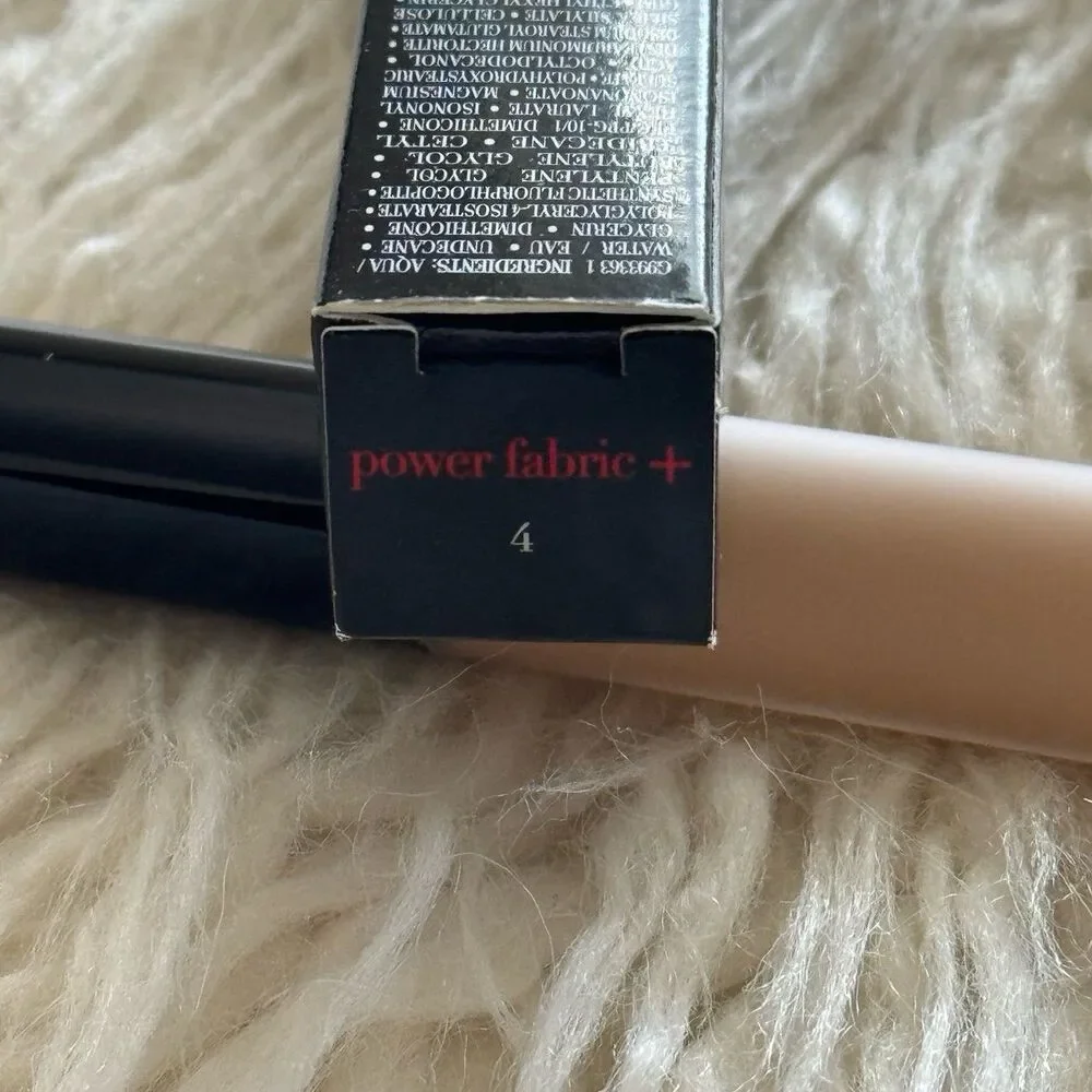 Giorgio Armani Beauty Power Fabric Concealer 4